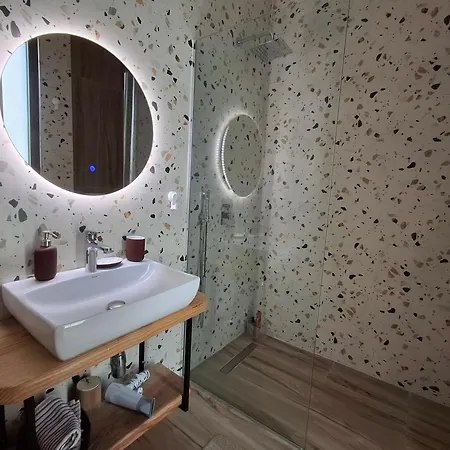 Rezidenca - Cape Of Rodon